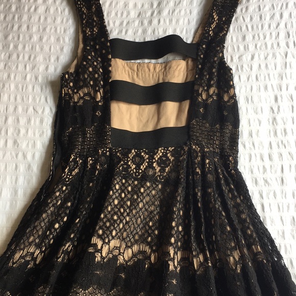 Fishbowl black lace dress - Picture 2 of 3